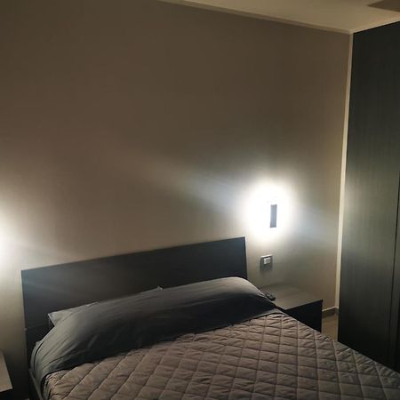Royal House Apartment คาตาเนีย ภายนอก รูปภาพ