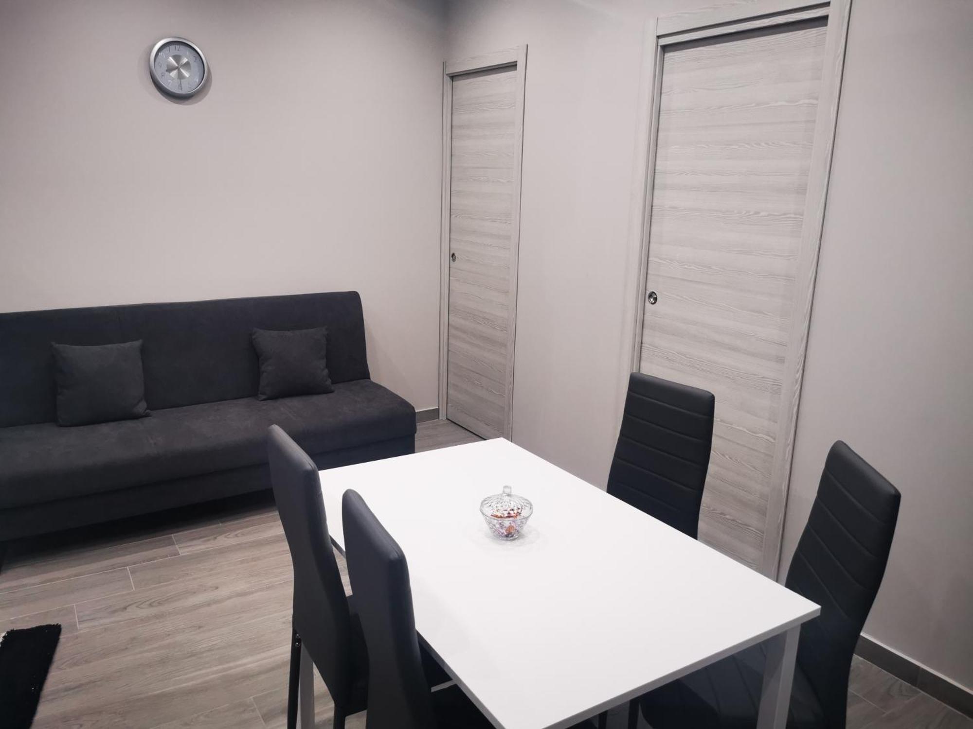 Royal House Apartment คาตาเนีย ภายนอก รูปภาพ